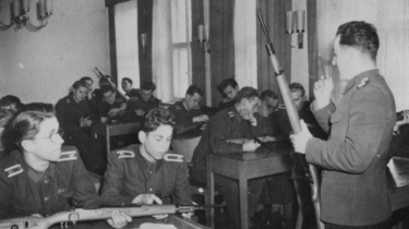 Stasi-Offiziere in der MfS-Hochschule im Jahr 1957